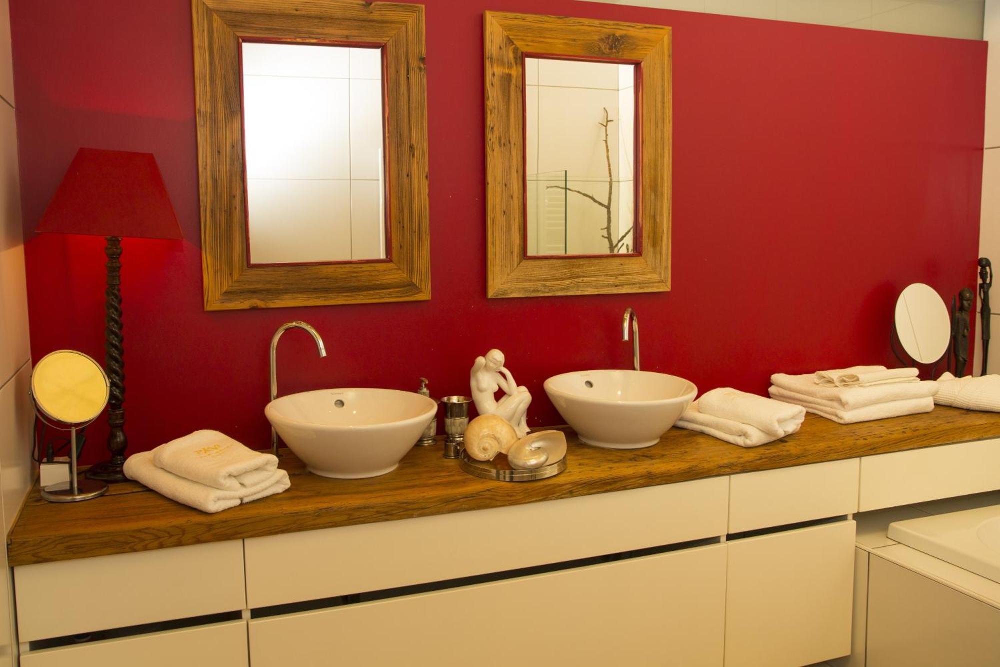 Pavi Apts - Private Rooftop Swimming Pool Apartment Ljubljana