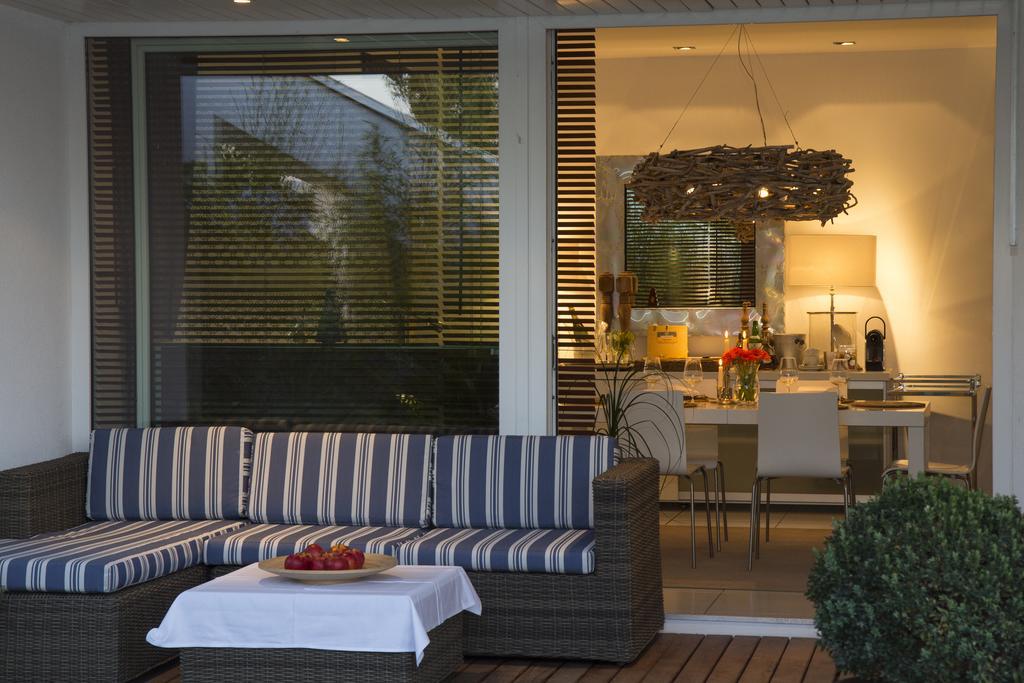 Pavi Apts - Private Rooftop Swimming Pool Apartment *